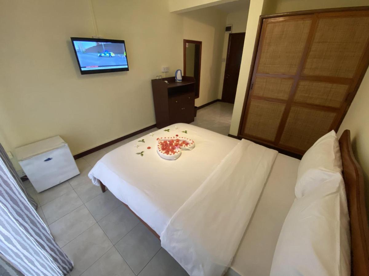 Cosi Holiday Mont-Choisy Ngoại thất bức ảnh