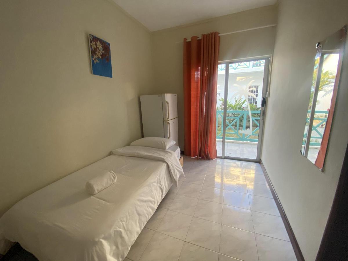 Cosi Holiday Mont-Choisy Ngoại thất bức ảnh
